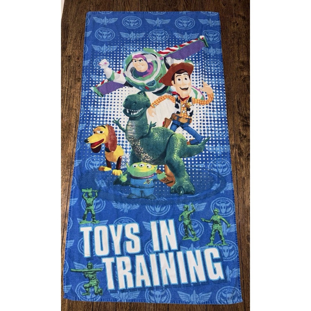 Vintage Toy Story toys in training kids towel Disney Pixar